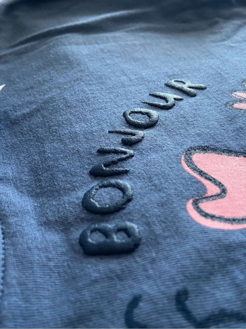 NWT Kids Blue 'Bonjour' Flower Graphic Tee (Size 2T)